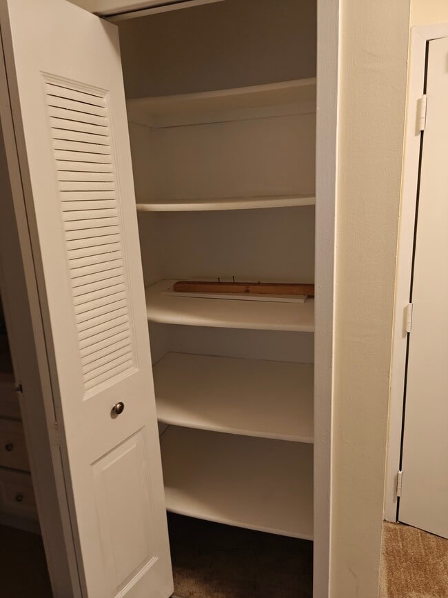 Building Photo - 3705 S George Mason Dr