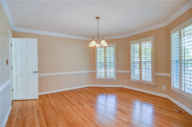 Building Photo - 601 Fort Raleigh Dr