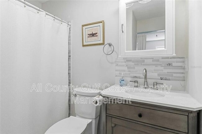 Building Photo - 604 Church St