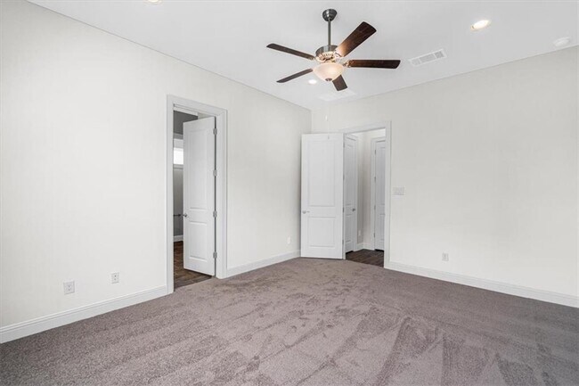 Building Photo - 600 C-Bar Ranch Trl