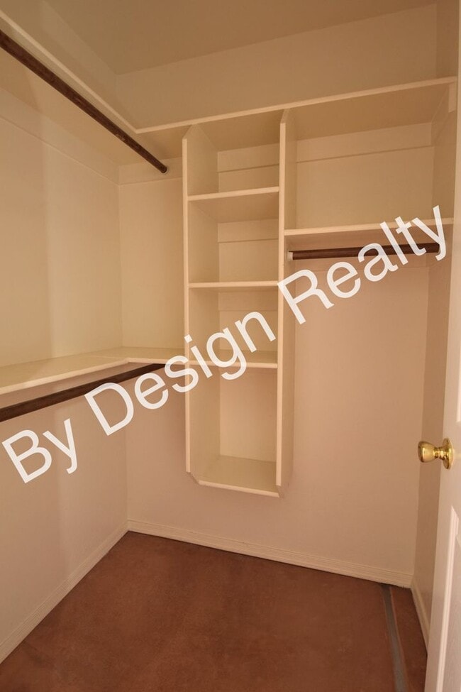 Building Photo - 2-Bed 1-Bath near University of Arizona with private yard