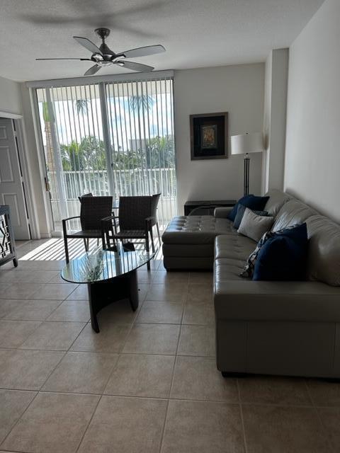 Building Photo - 625 Casa Loma Blvd