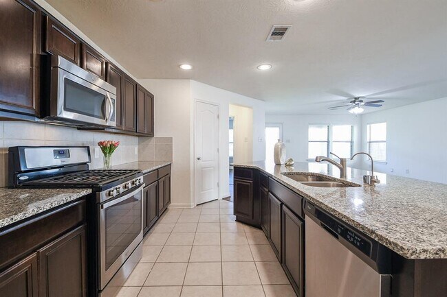 Building Photo - 4218 Kendall Rock Ln
