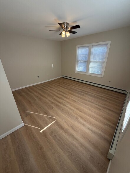 Bedroom 1 - 55 NJ-181