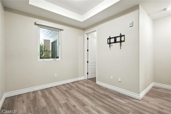 Building Photo - 201 N Reese Pl