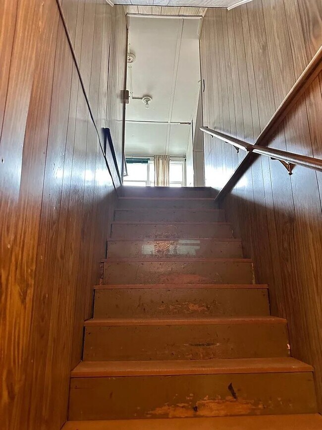 Building Photo - 509 N Cle Elum St