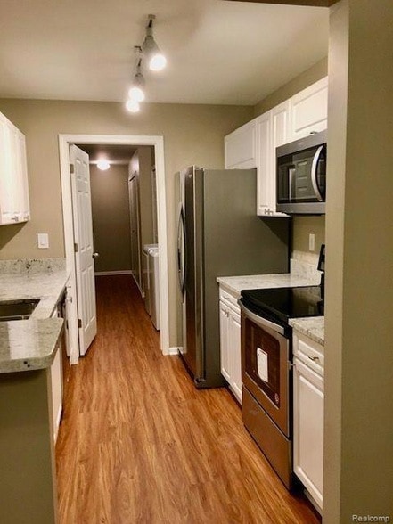 Building Photo - 3538 Oakmonte Blvd