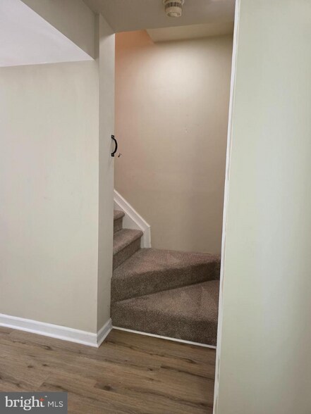 Building Photo - 8530 Castlemill Cir