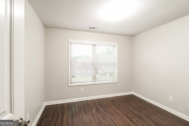 Building Photo - 64 Hamil Ct NW