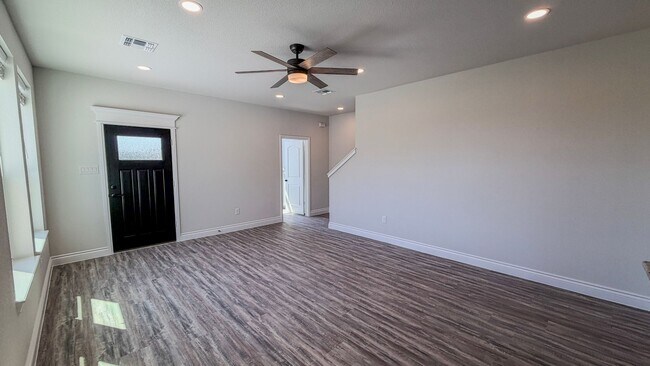 Building Photo - **BRAND NEW HOME FOR RENT**