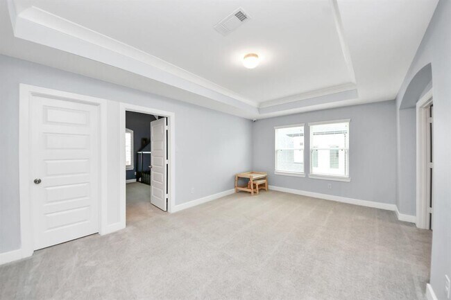 Building Photo - 23918 Primrose Gdn Rd