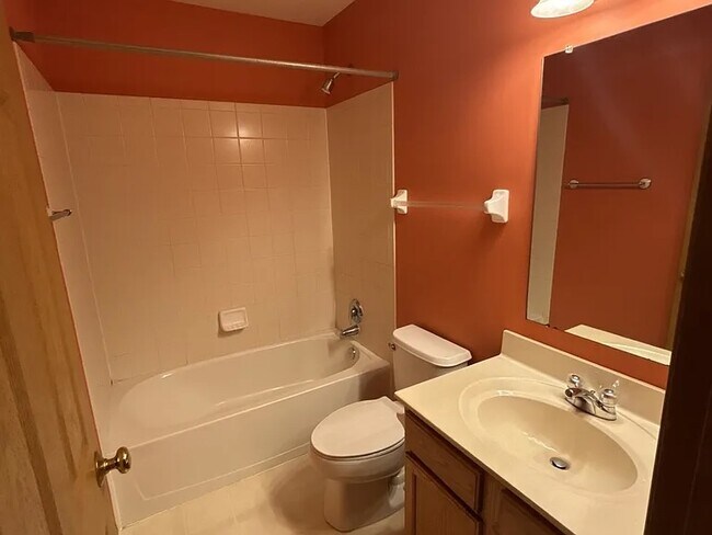 Building Photo - 8629 Fernbrook Dr