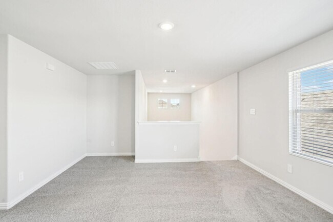 Building Photo - 4012 Sandstone Dr