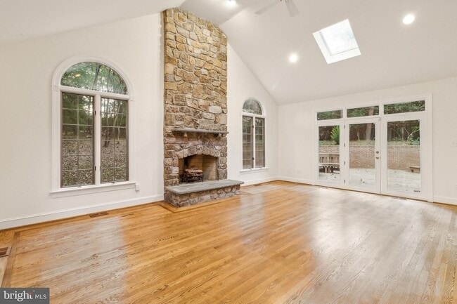 Building Photo - 2527 Hunter Mill Rd