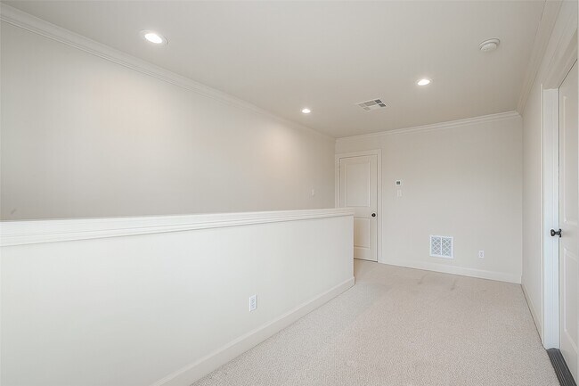 Building Photo - 1804 Haddon St