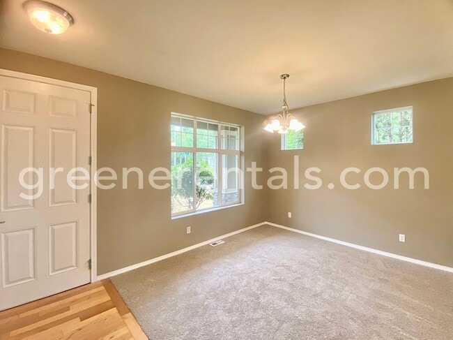 Building Photo - Lacey 4BD/2.5BA Beautiful Home Close to 1-...