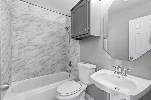 Building Photo - 2097 Amherst Dr