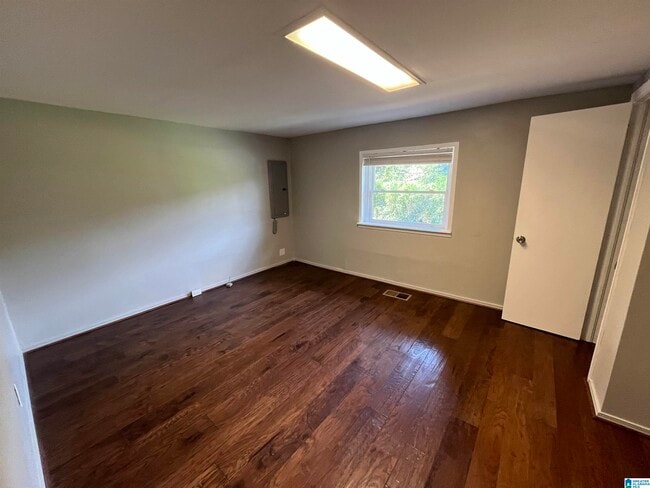 Building Photo - 3637 Elmore Dr