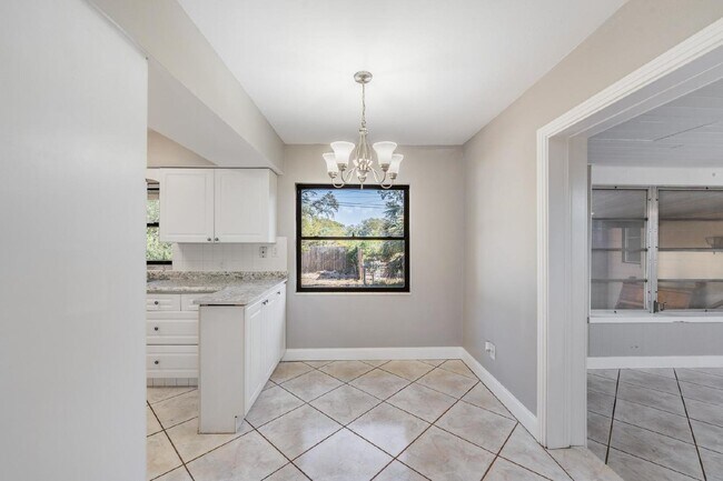 Building Photo - 29 Westwood Terrace N