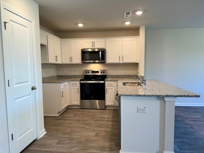 Building Photo - 149 Tributary Wy