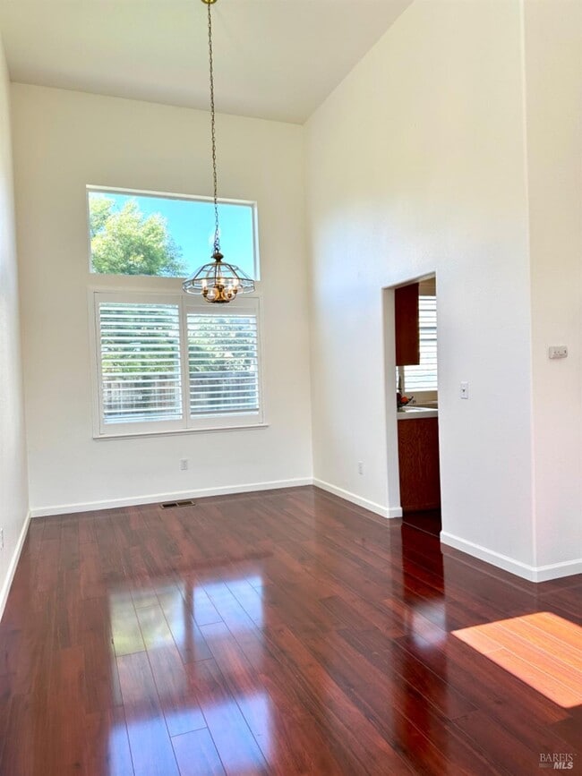 Building Photo - 622 Stonehenge Dr