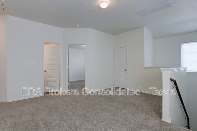 Building Photo - 5407 Shasta Pl