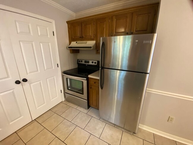 Building Photo - 2BD / 2.5BA FOR RENT