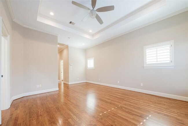 Building Photo - 232 Detering St