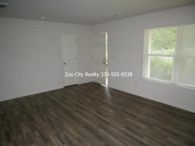 Building Photo - 2411 Whirlwind Ln