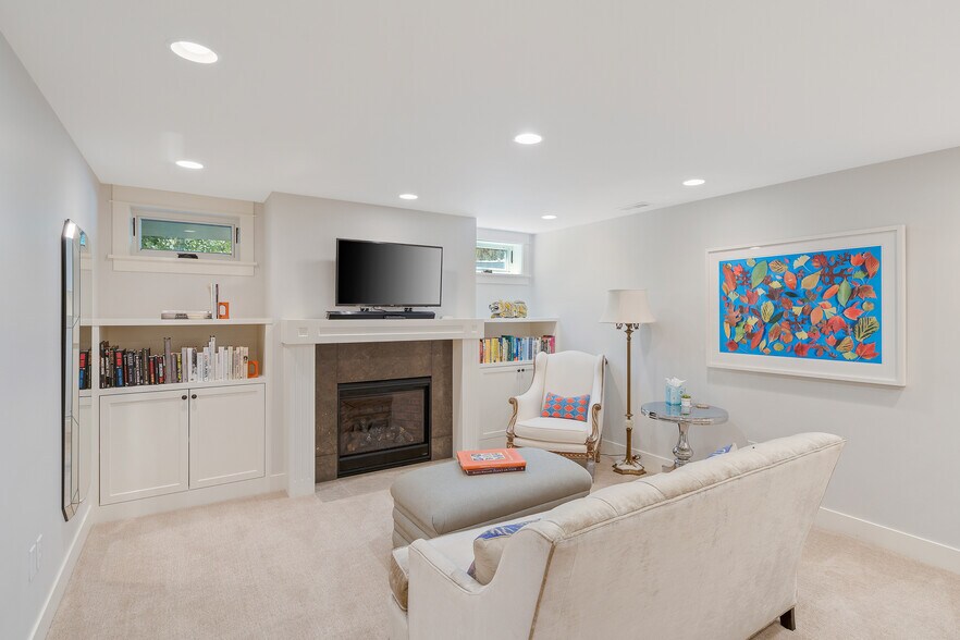 Building Photo - 2666 SW Brae Mar Ct