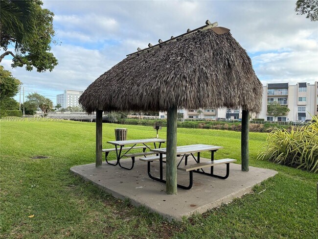 Building Photo - 7720 Camino Real