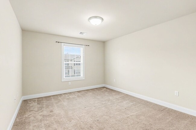 Building Photo - Three bedroom, 2.5 townhome in Mechanicsburg near Trindle Rd.