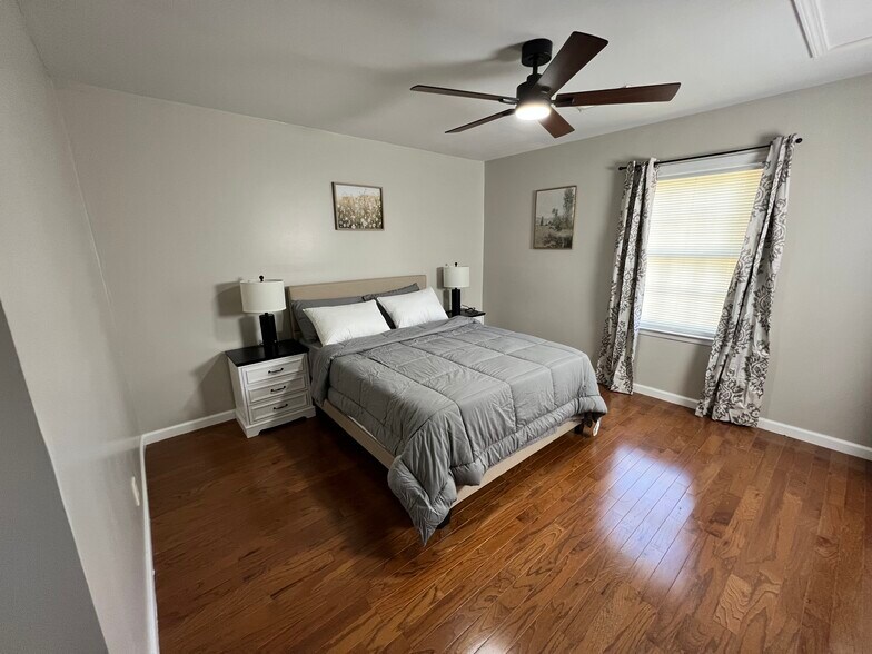 Building Photo - 333 Chapman Rd