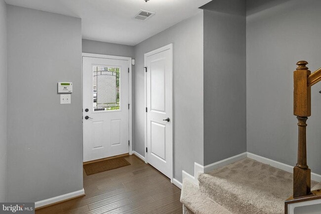 Building Photo - 708 Apple Orchard Dr