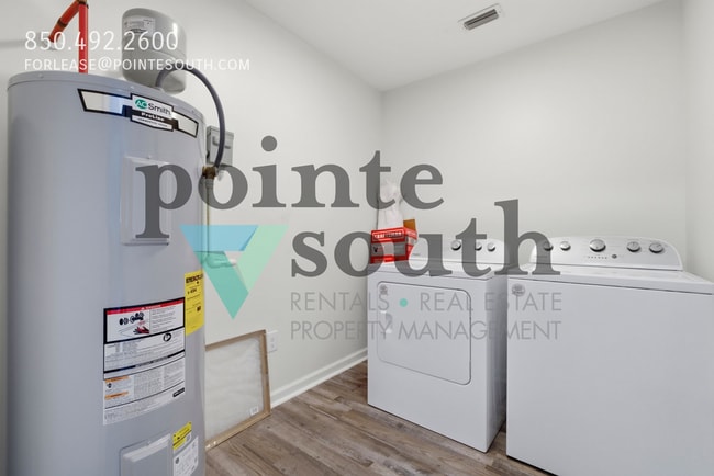 Building Photo - 22771 Racine St