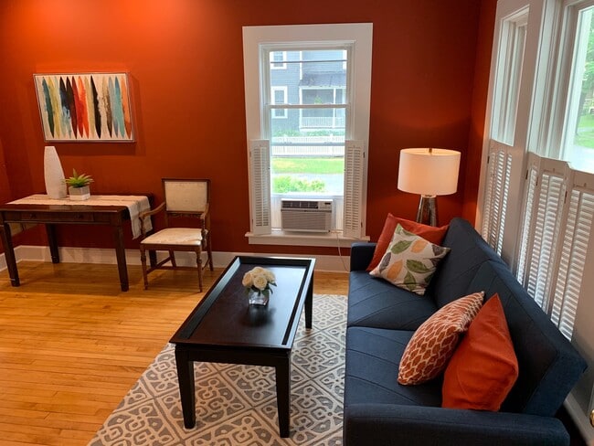 Building Photo - 299 Nelson Ave