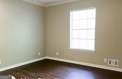 Building Photo - 8918 Sterling Ridge Ln