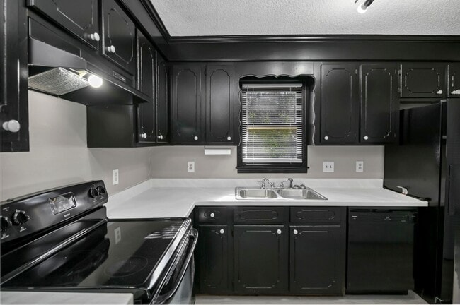 Building Photo - Beautifully Renovated 3-Bedroom Home in Columbia, SC!