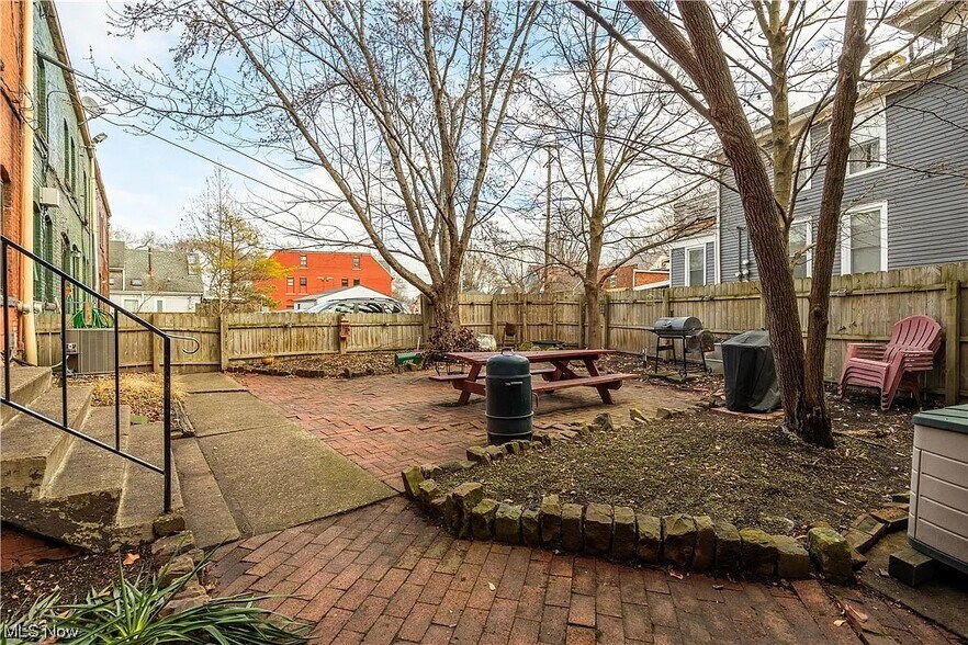 Building Photo - 1773 W 47th St