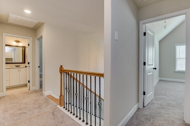 Building Photo - 4050 Stowe Dr