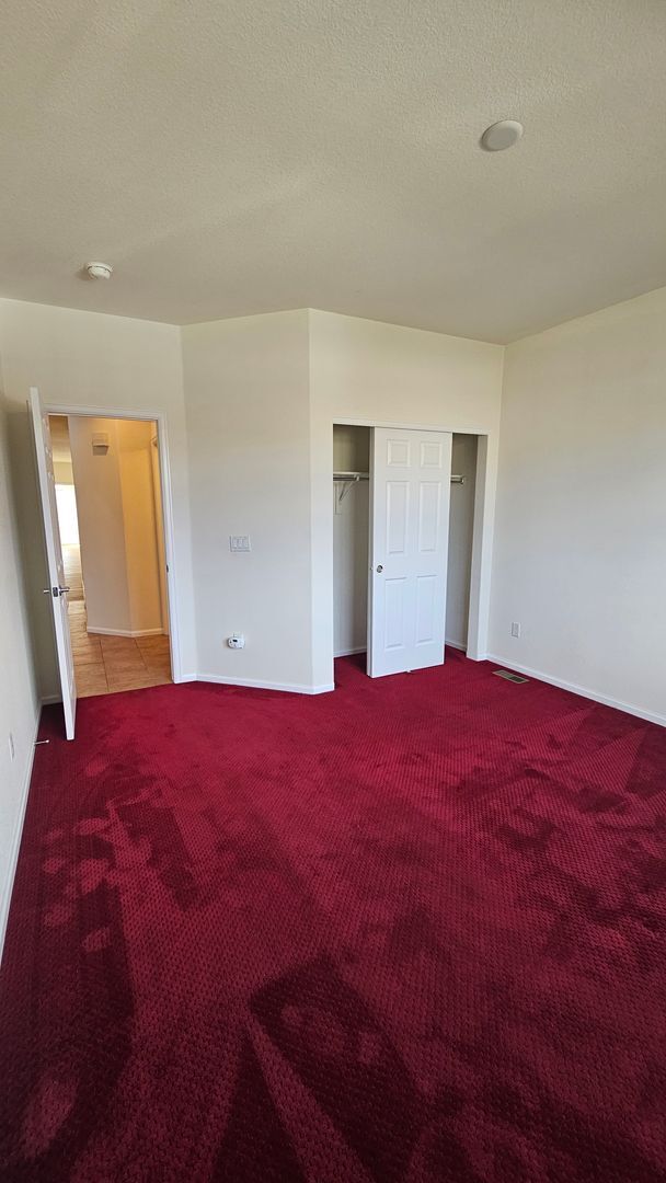 Building Photo - Ranch Townhome in The Broadlands