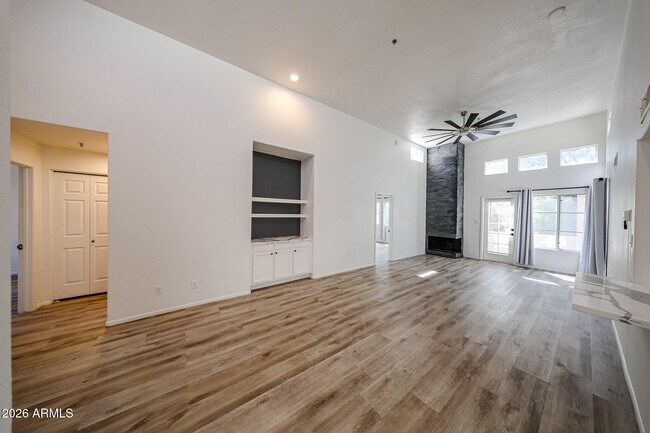 Building Photo - 11333 N 92nd St