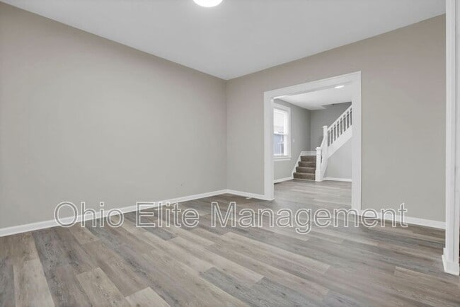 Building Photo - 295 E Woodrow Ave