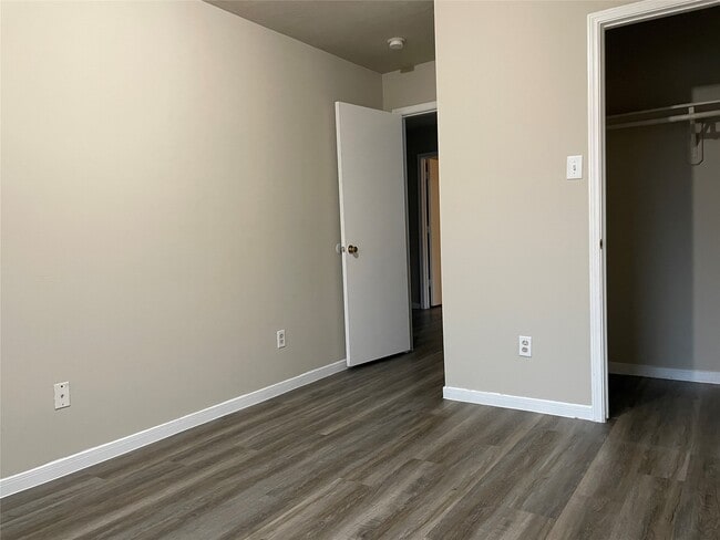 Building Photo - 6614 Amberfield Ln