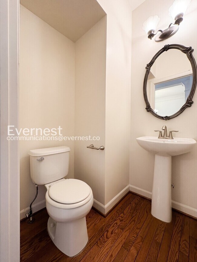 Building Photo - Spacious Living with Fireplace, Deck & Garage / 3 Bed & 4 Bath / Available Now!