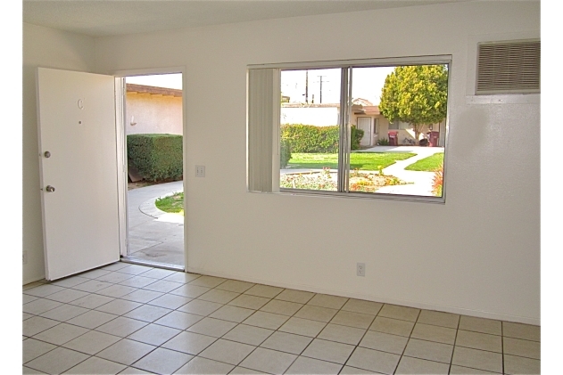 Entrance - Bouganviella Apartments