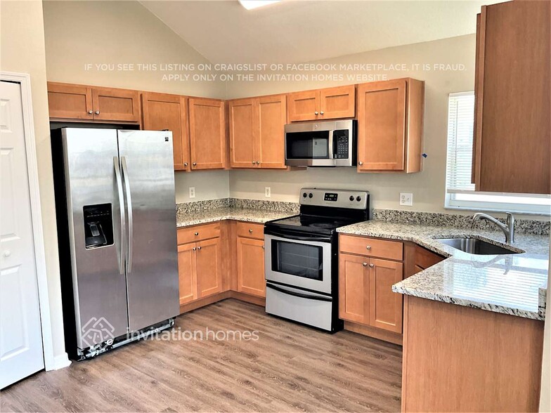 Building Photo - 626 Jaguar Ct