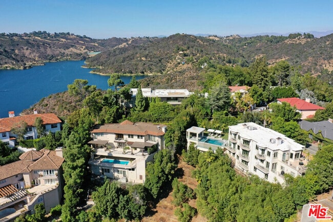 Building Photo - 1861 Bel Air Rd