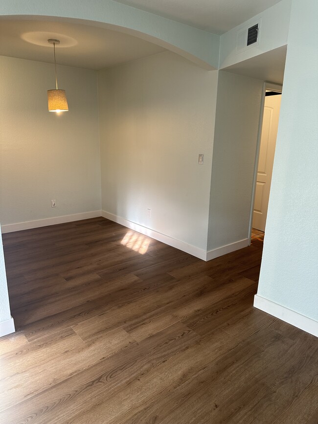 Dining Room - 4463 Home Avenue Unit 2