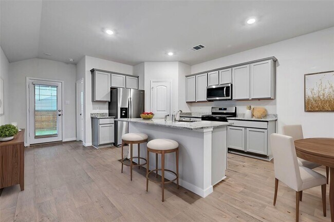 Building Photo - 295 Evergreen Sumac Lp